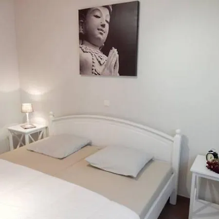 Marie Oli * Nieuport